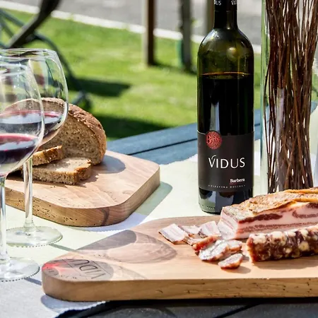 公寓 Vidus Wine Estate